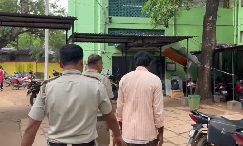 খুনের ঘটনায় যাবজ্জীবন কারাদণ্ডের নির্দেশ দিল সিউড়ি আদালত।