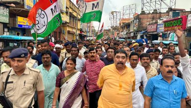 একুশে জুলাই শহীদ সমাবেশ সফল করতে বোলপুরে মহামিছিলে হাঁটলেন অনুব্রত।