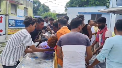 দুর্ঘটনায় প্রাণ গেল যুবকের, আহত দুই শিশু-সহ চার।