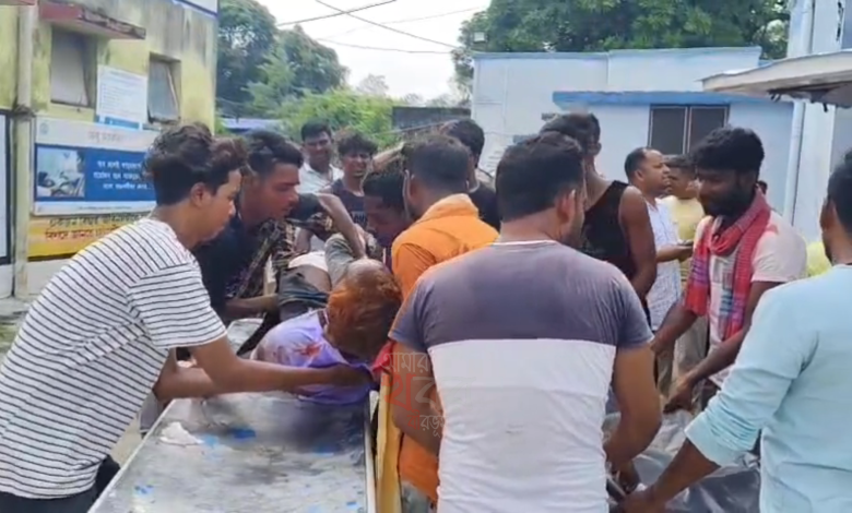 দুর্ঘটনায় প্রাণ গেল যুবকের, আহত দুই শিশু-সহ চার।