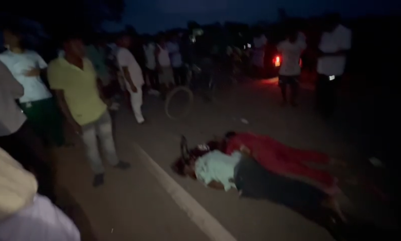 টোটো-ট্রাক্টরের মুখোমুখি সংঘর্ষে মৃত ২, আশঙ্কাজনক অবস্থায় ৪ জন