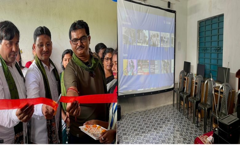 খুজুটিপাড়া গার্লস জুনিয়র হাইস্কুলে স্মার্ট ক্লাসরুমের উদ্বোধন