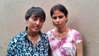 সোশ্যাল মিডিয়ায় প্রেম, শেষমেশ বিয়ের বন্ধনে দুই মহিলা