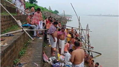 তিলপাড়া ব্যারাজে মহালয়ার তর্পণ