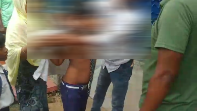 সিউড়ির প্রাথমিক বিদ্যালয়ে পড়ুয়াকে জামা খুলে শাস্তির অভিযোগে বিক্ষোভ