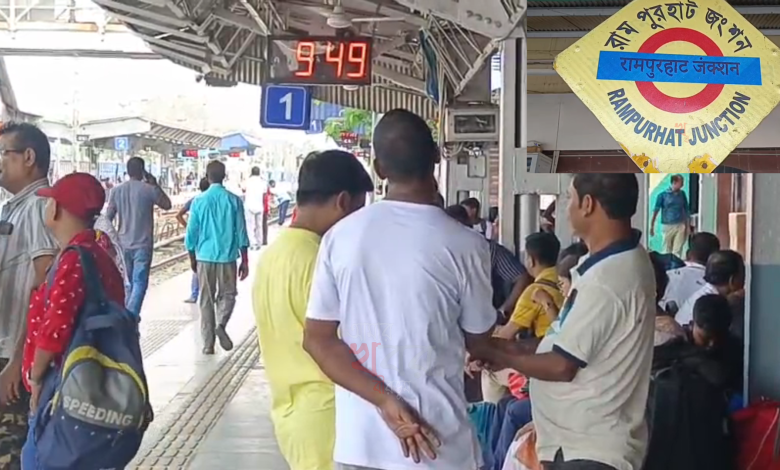 রেল যাত্রীদের সুরক্ষা নিয়ে প্রশ্ন