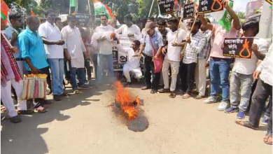 রামপুরহাটে নাবালিকা খুনের প্রতিবাদে বোলপুরে কংগ্রেসের বিক্ষোভ মিছিল
