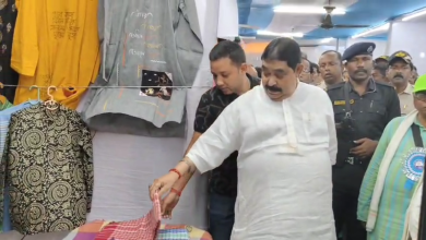 সিউড়িতে শুরু হলো ১৬তম শারদীয়া তাঁত বস্ত্র মেলা
